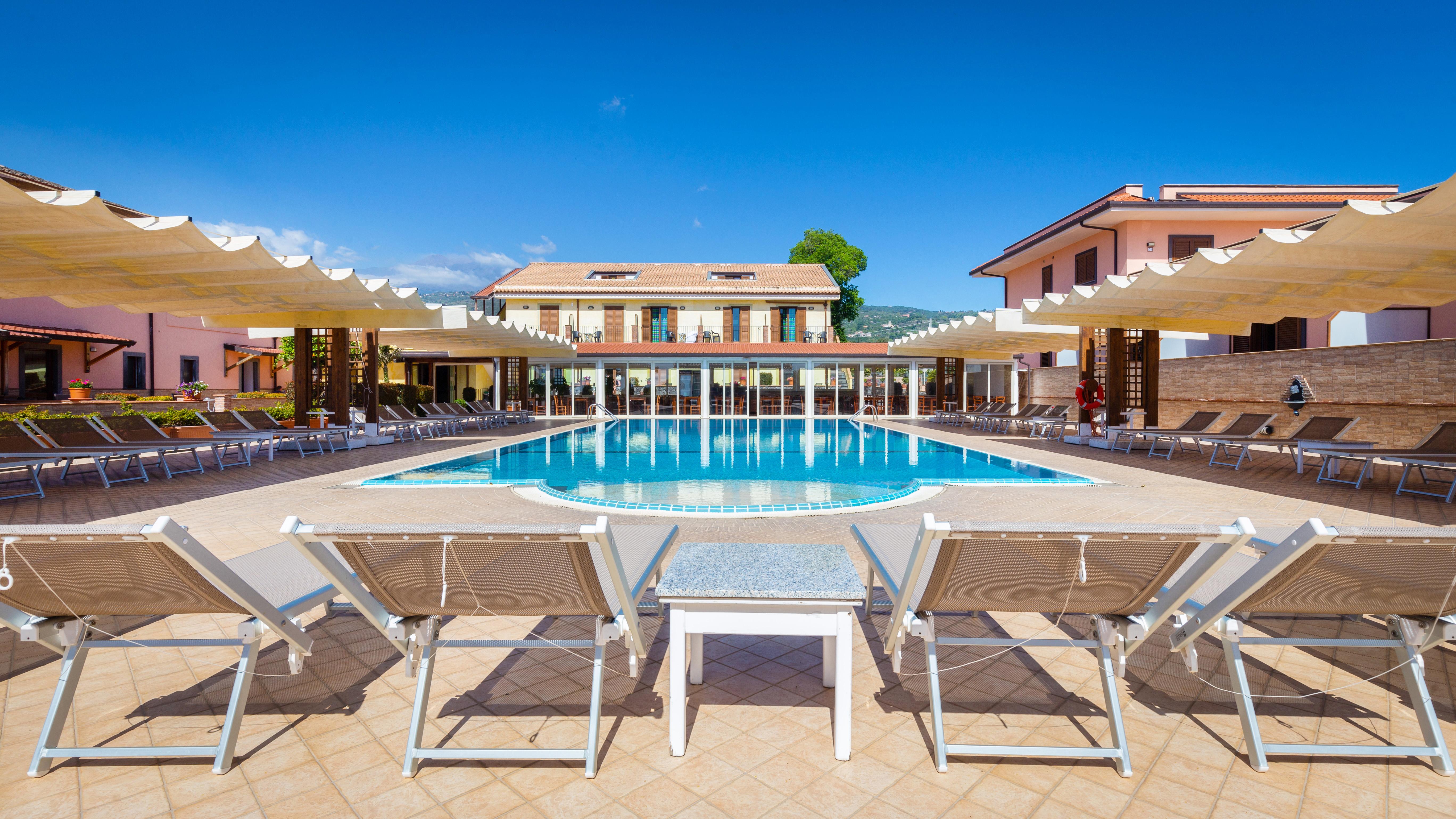 La Terra Dei Sogni Country Hotel Fiumefreddo di Sicilia Exteriör bild