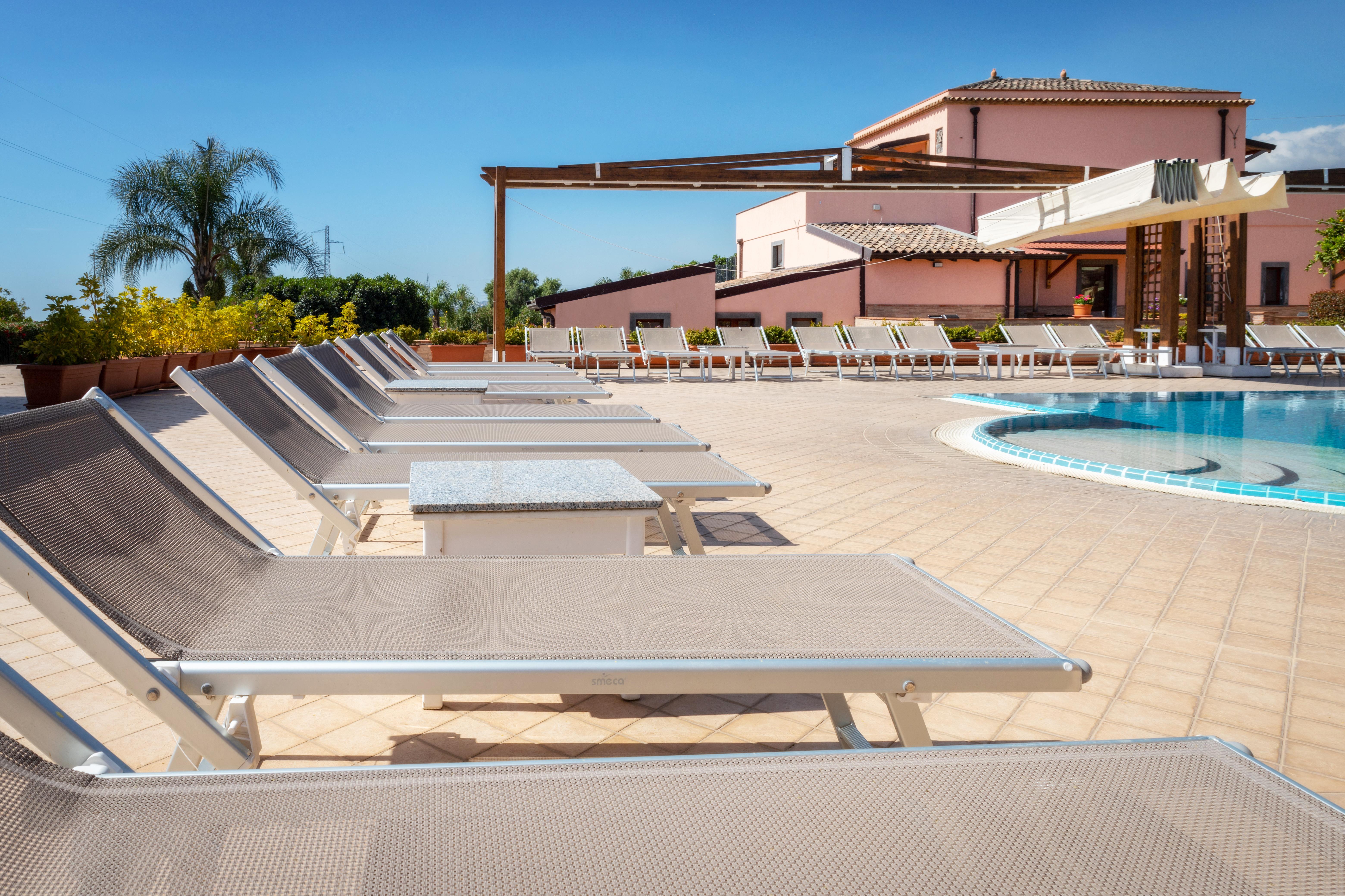 La Terra Dei Sogni Country Hotel Fiumefreddo di Sicilia Exteriör bild