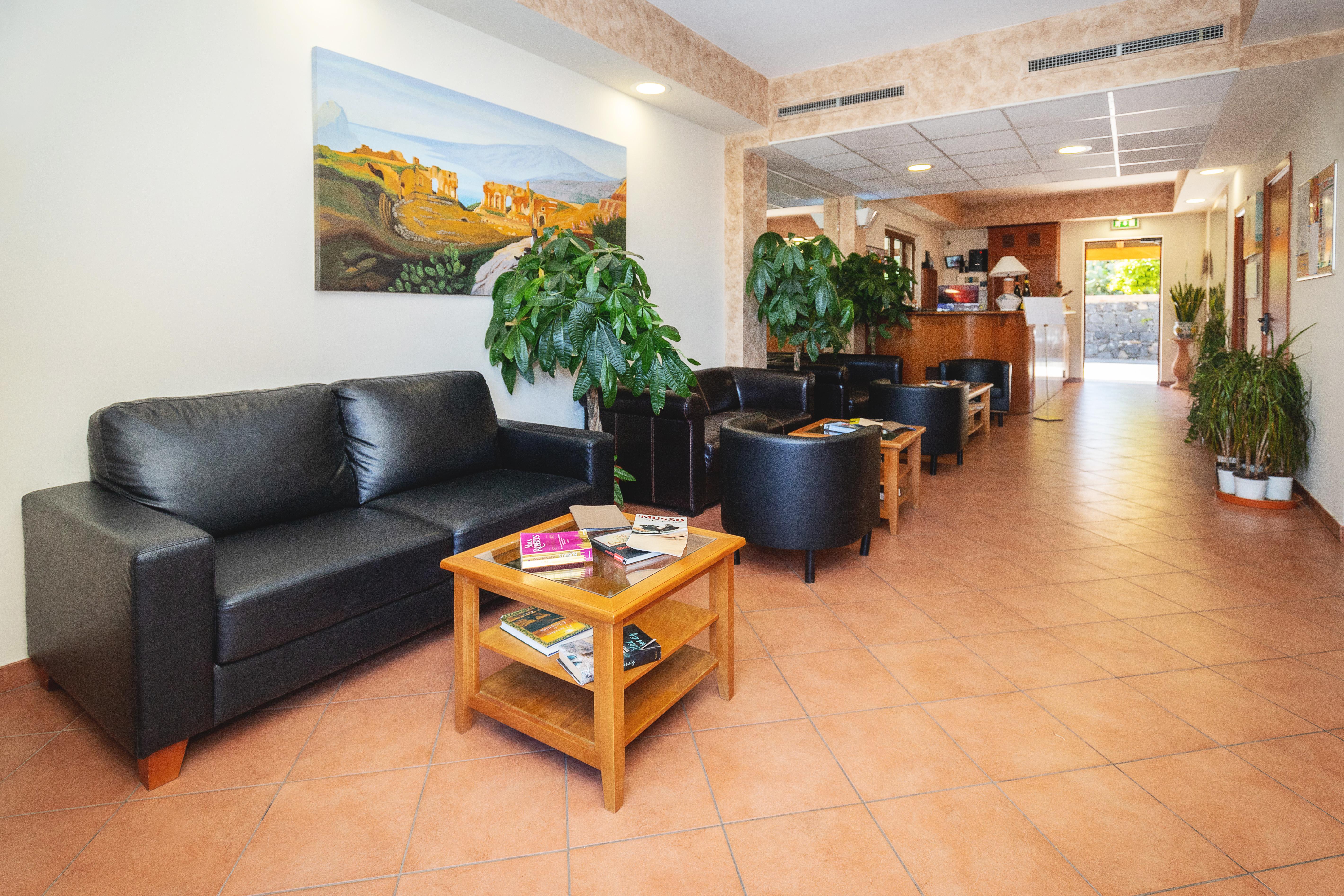 La Terra Dei Sogni Country Hotel Fiumefreddo di Sicilia Exteriör bild