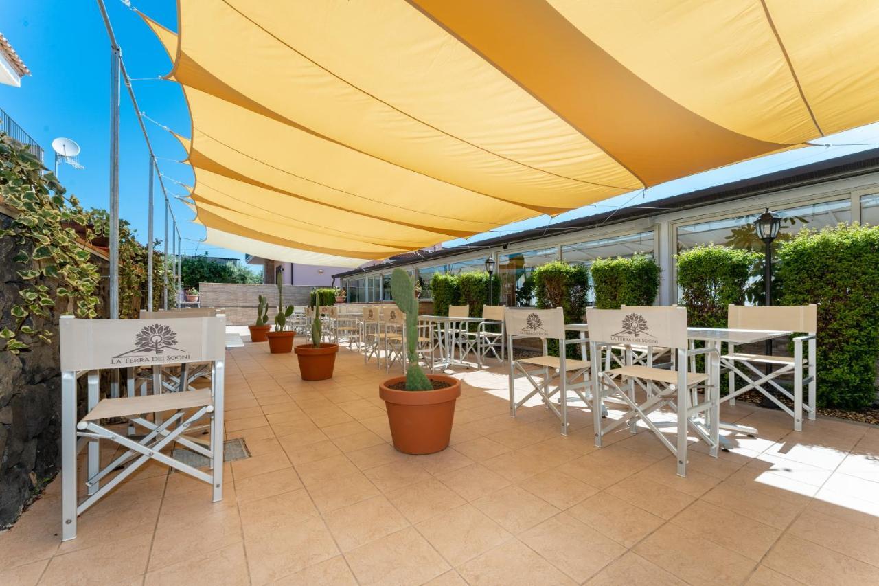 La Terra Dei Sogni Country Hotel Fiumefreddo di Sicilia Exteriör bild